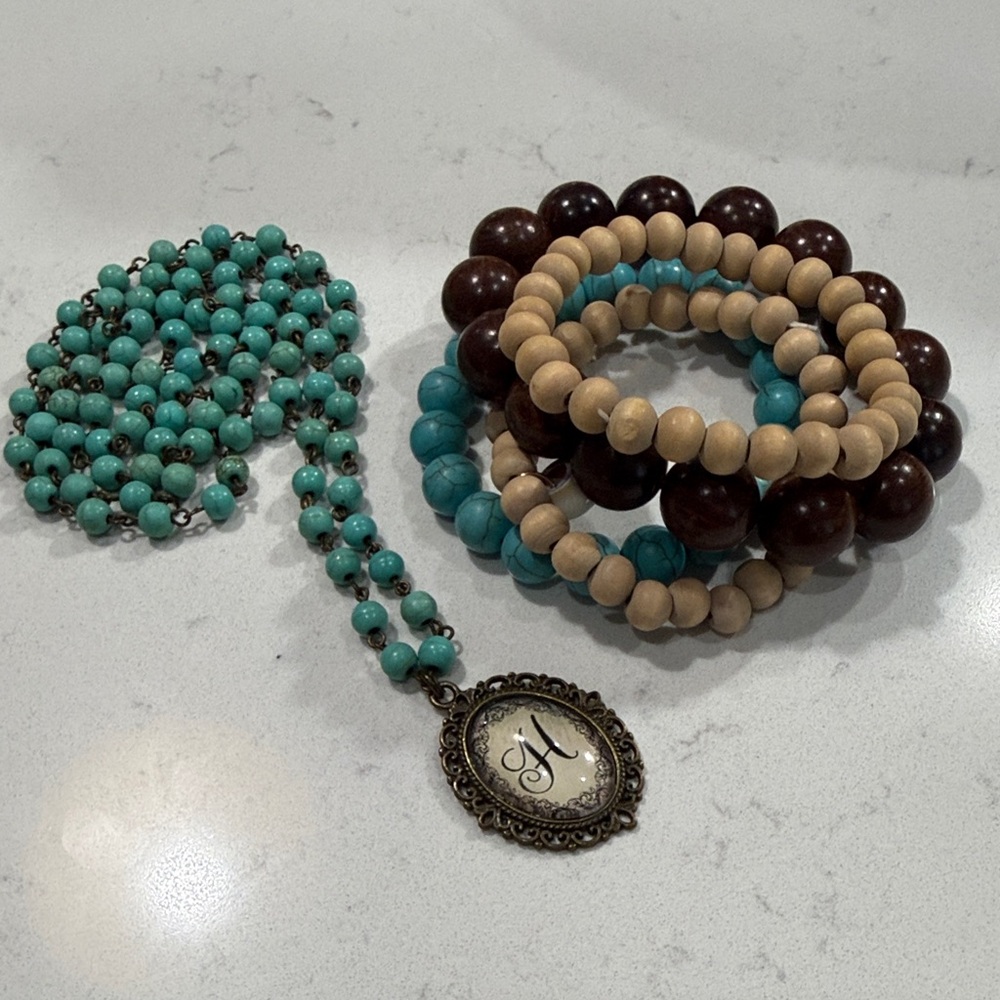 Turquoise color Beaded Necklace and Wood Beaded Bracelet Set.
